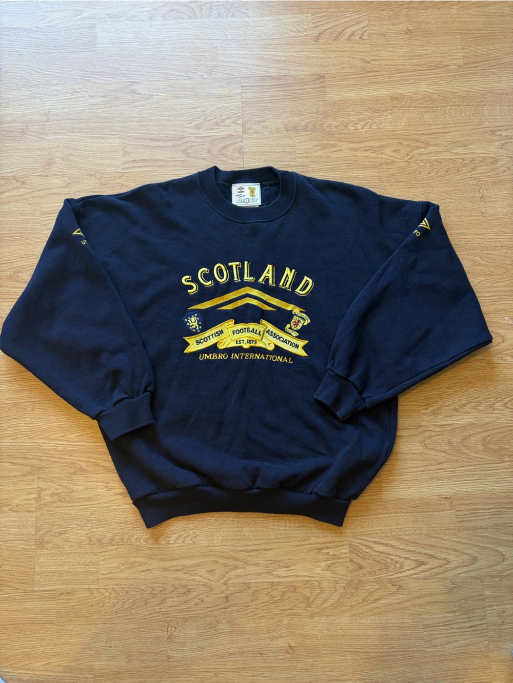 Vintage Umbro Scotland Crew Adult Small
